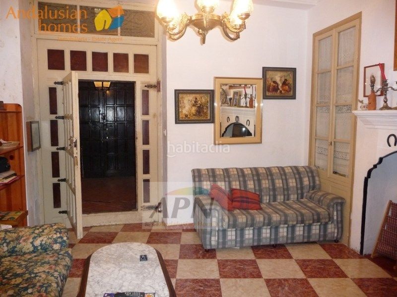 Foto 8a5aee77-c385-4e91-87a7-7dd2cc068739. Casa adossada a Álora
