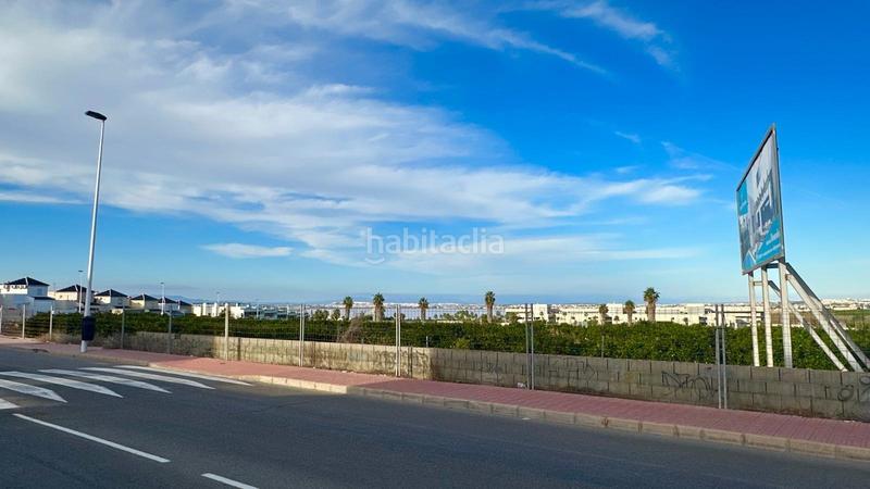 Foto b2b18a08-d919-4163-bc33-5ef9af483ba9. Casa adosada en Los Balcones-Los Altos Torrevieja