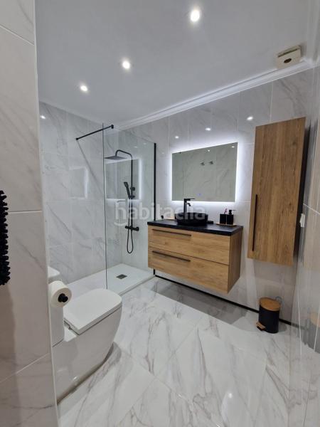 Foto b9f93844-a99f-46d6-b5b8-0d6483e9b2a4. Duplex with pool in La Zenia Orihuela