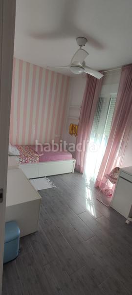 Foto 744919ec-d44a-4b74-9706-94bcaac7c3b2. Casa adossada a Pueblo Guardamar del Segura