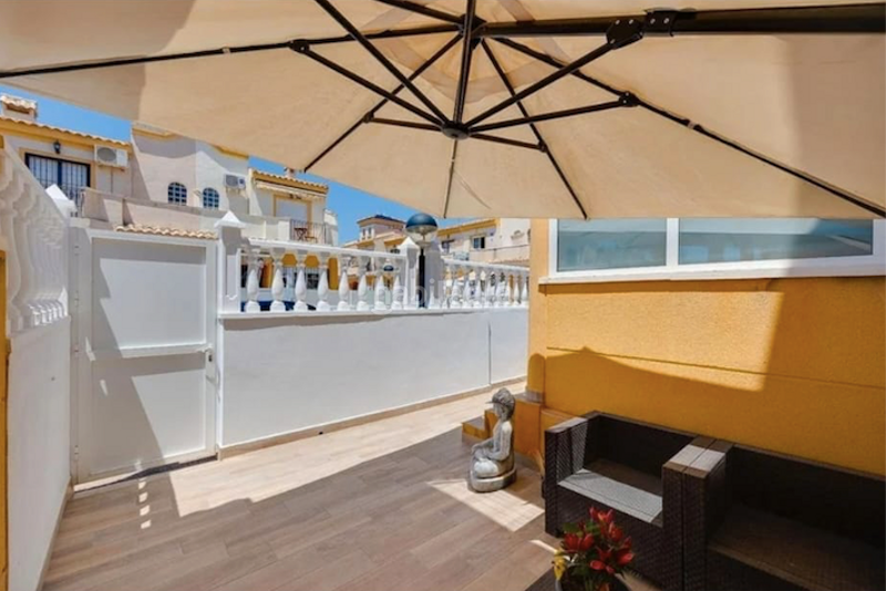 Foto ca6cbcff-643d-4a23-8cce-4f62e5be5b41. Maison jumelée dans Pueblo Guardamar del Segura