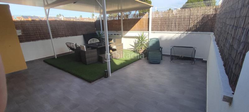 Foto 3040e552-25e5-49aa-aba6-025ab4c3d606. Semi detached house in Pueblo Guardamar del Segura