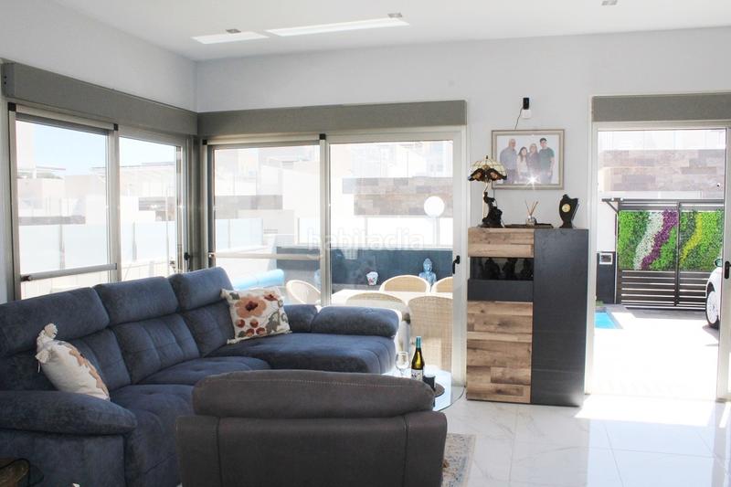 Foto 93951914-3f1a-4ff8-8c38-f043b080d06a. Haus in La Zenia Orihuela