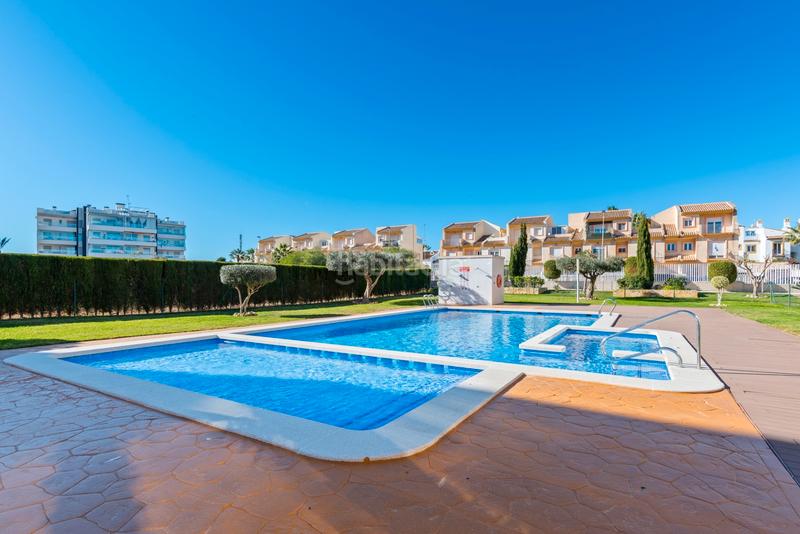 Foto 1352084b-63c4-4240-a387-e2665e65c8d3. Appartement mit parking in Villamartín-Las Filipinas Orihuela