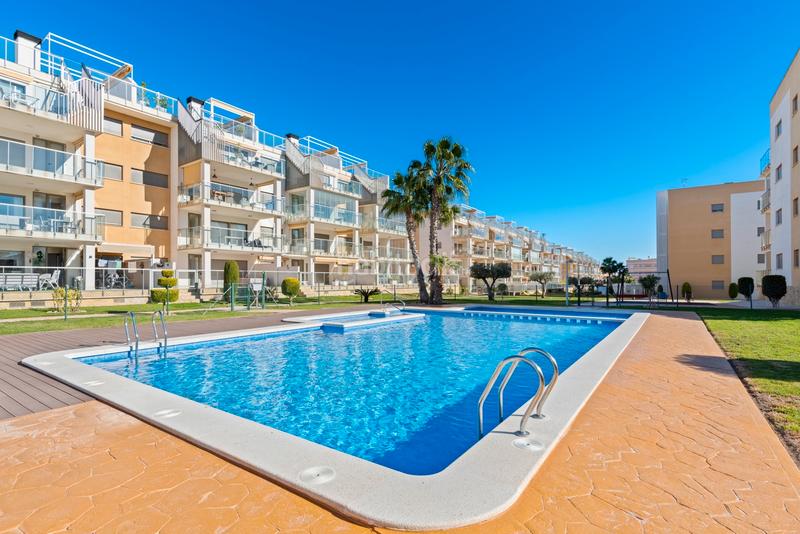 Foto 97b84fb2-e61e-4423-87ff-81f5f5af35b2. Appartement mit parking in Villamartín-Las Filipinas Orihuela