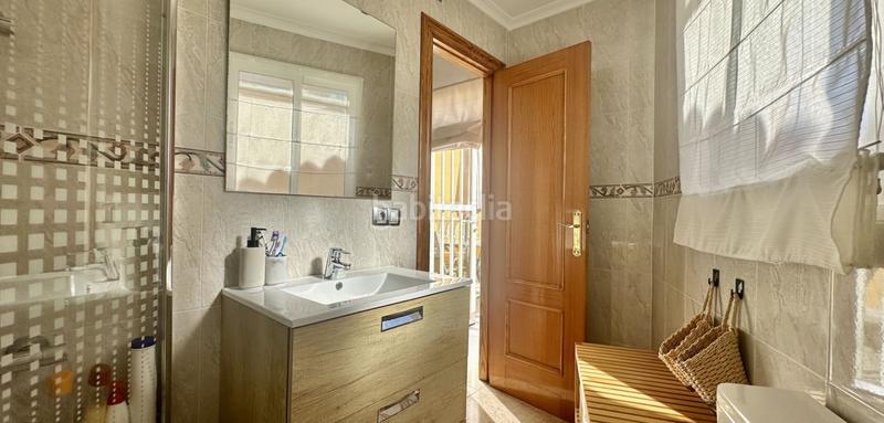 Foto 2c4ce62f-a2bc-4a57-9ab2-e36a366ec037. Casa adosada en La Florida Orihuela