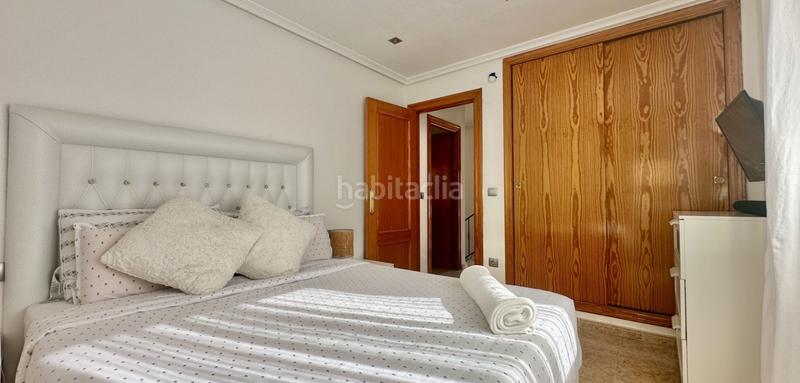 Foto a539a903-6f84-4ba3-87c4-4f2624efad4d. Maison jumelée dans La Florida Orihuela