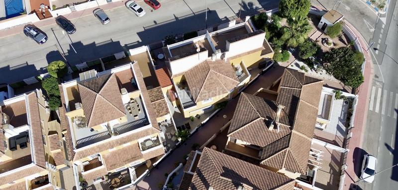 Foto aa25f55f-2341-4e42-b94c-74d67935479a. Maison jumelée dans La Florida Orihuela