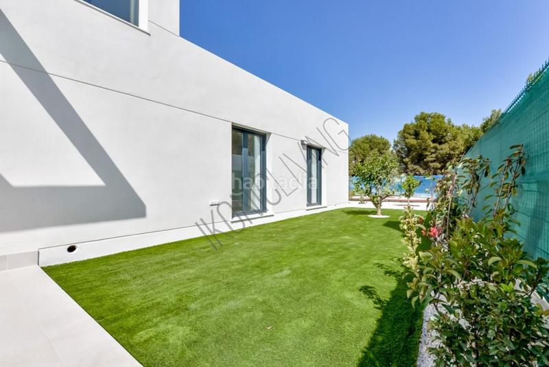 Foto ac65431a-da48-4673-9b43-c140adb5a836. House in Golf Bahía Finestrat