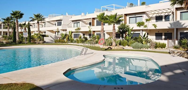 Foto 06d6aa9b-91aa-432b-8be4-bc7fadd5af63. Apartment with parking in La Veleta Torrevieja