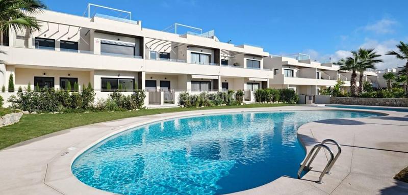 Foto 795122f1-3e82-4a63-b8d4-ccd44b945d2c. Apartment with parking in La Veleta Torrevieja