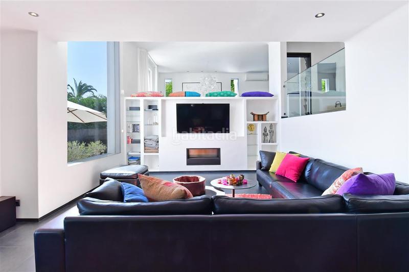 Foto 0d42f580-955c-496e-9230-8fc7a9621f09. Casa a Las Brisas Marbella