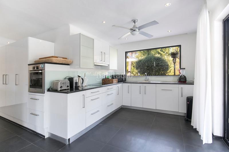 Foto 5ffc816b-69cd-485f-b57a-906f74ee1e4c. Maison dans Las Brisas Marbella