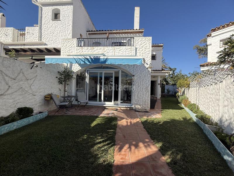 Foto 3e195f53-dbbd-408b-91d9-2bfaf295b6f6. Semi detached house with parking in Paraiso - Barronal Estepona