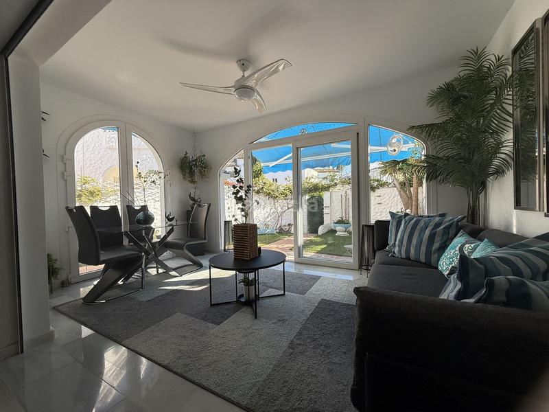 Foto 5b8440d8-a6b3-4670-8c18-72afe1497669. Semi detached house with parking in Paraiso - Barronal Estepona