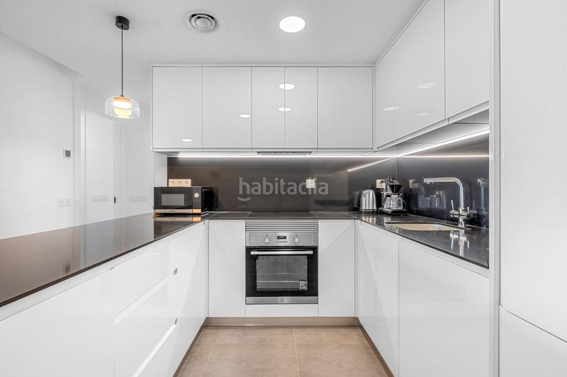 Foto 65d8c9c5-27ea-4380-a6c7-d24149714f28. Àtic amb aparcament a Monte y Mar Santa Pola