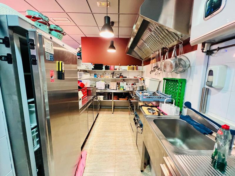 Foto c84f9558-dbc9-4012-8adf-3753a3168b7e. Local comercial en Centro - Muelle Pesquero Torrevieja