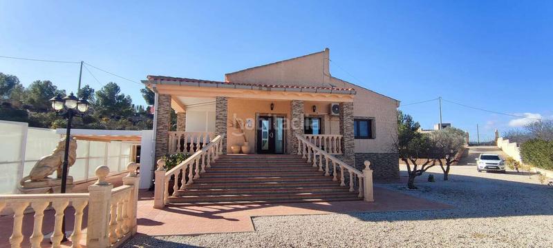 Foto d2f74d02-c9d2-4c00-9d14-0af2bee3efb9. Casa en Pinoso