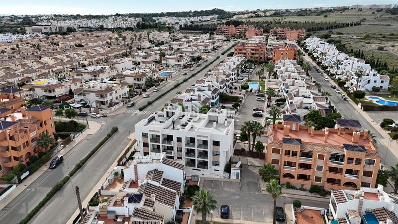 Foto 0c0a36c8-9265-4af8-a59e-7d8b1a43c47d. Dachwohnung mit parking in Villamartín-Las Filipinas Orihuela