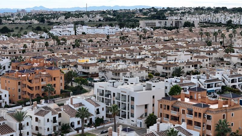 Foto 2645ea0b-274c-440a-83df-e3e8390694e1. Dachwohnung mit parking in Villamartín-Las Filipinas Orihuela