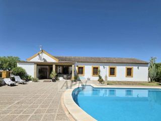 Country house in Morón de la Frontera