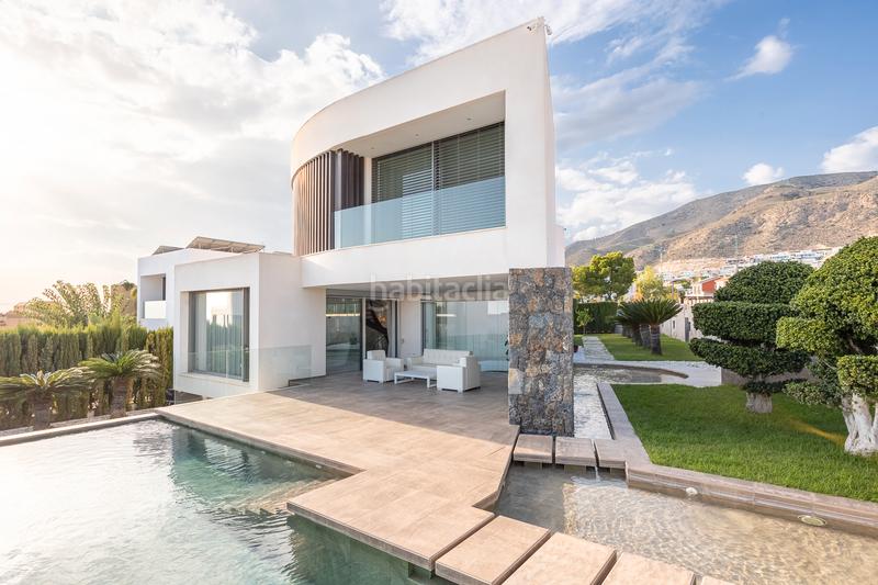 Foto 67ad72ed-6d4d-46dd-aea9-97d9936366b1. Casa a Golf Bahía Finestrat