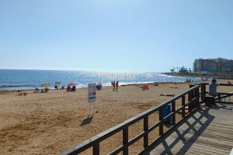 Foto 5153dc08-f8c8-45a5-a351-3ef38a7c80d0. Apartament a Zona Playa de los Locos Torrevieja