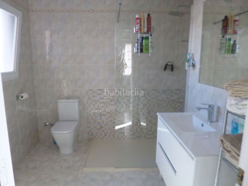 Foto cc5020a8-ee1b-426f-bf6e-550c06436344. Casa a La Zenia Orihuela