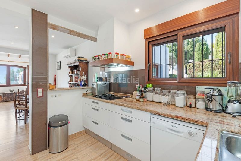 Foto 38c43972-334d-4035-ab2f-59deb975f909. Casa amb xemeneia a Benimeit-Tabaira Moraira