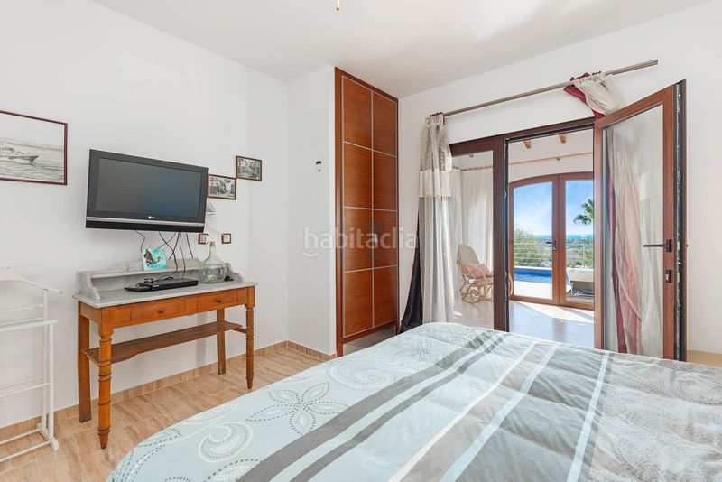 Foto 76aa15b6-330e-4435-b82c-09851485c82f. Casa amb xemeneia a Benimeit-Tabaira Moraira