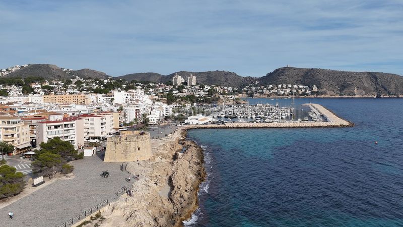 Foto 4e7b286d-eaa5-4642-bcbd-9fa07e5b764e. Geschäftsraum in Casco Urbano Moraira