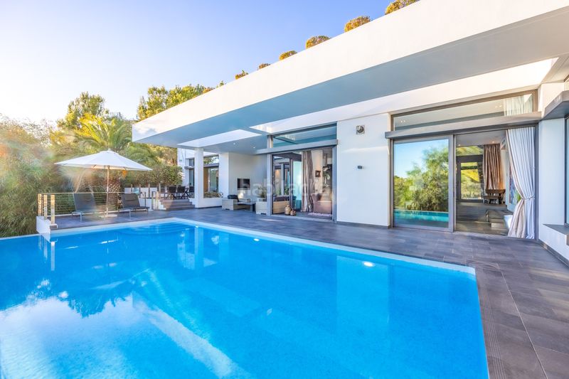 Foto 146ea40e-d664-495f-b4e0-7f24042c9e3a. Casa amb xemeneia a Altea la vella Altea