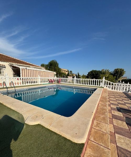 Foto 4ff8f8ad-877a-481d-956c-39327dd68909. Casa amb piscina a Albatera