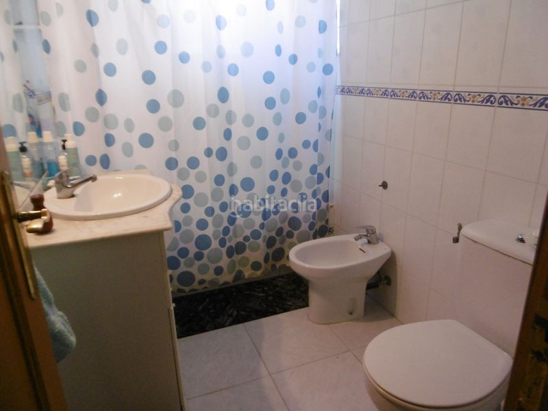 Foto 16fe1e48-8262-402c-825f-dd4e867d8677. Casa amb aparcament piscina a Yecla