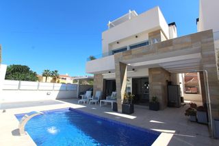 House in Villamartín-Las Filipinas