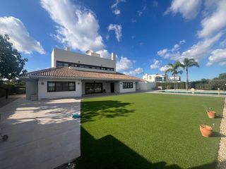 Maison à Jerónimo y Avileses