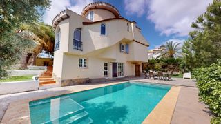 Maison à Villamartín-Las Filipinas