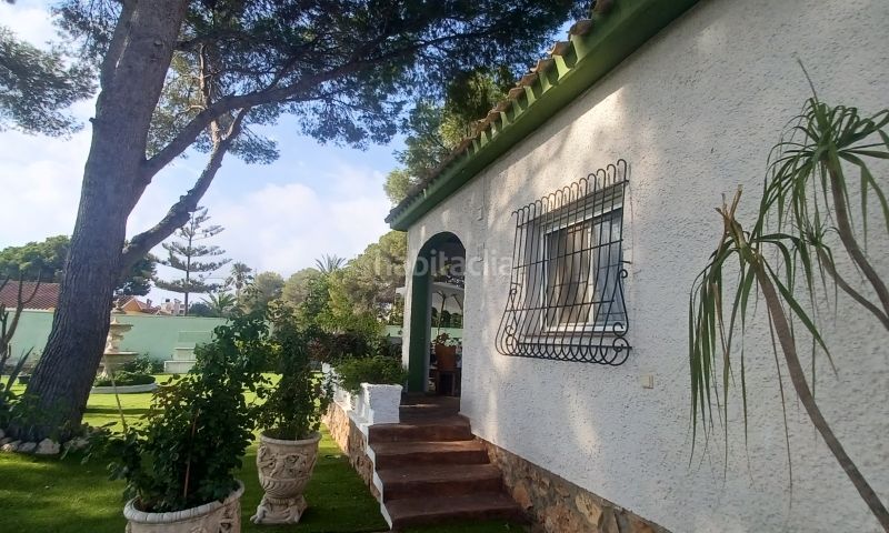 Foto 1caa2254-a88c-4fd0-96b2-53349ba0553d. Casa amb aparcament piscina a Campoamor Orihuela