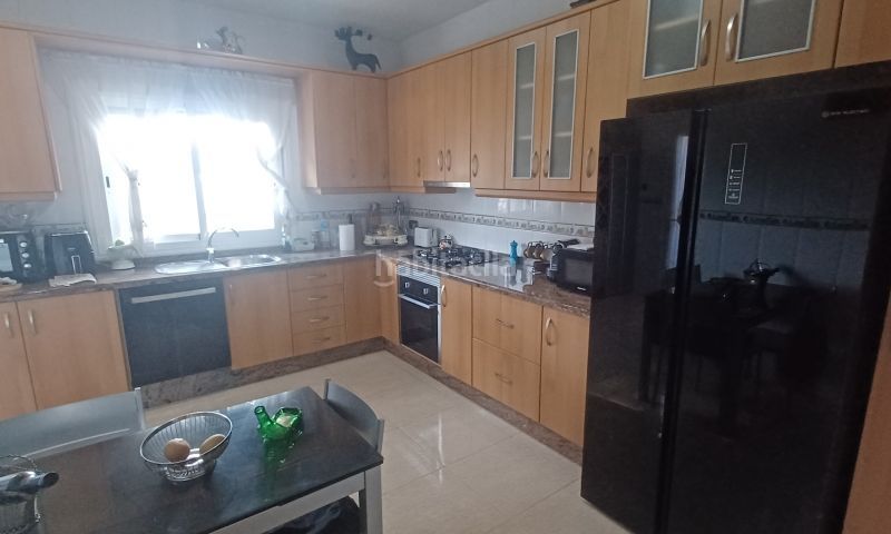 Foto b951d5c2-33d3-4bff-b051-504b42ab2e92. Casa amb aparcament piscina a Campoamor Orihuela