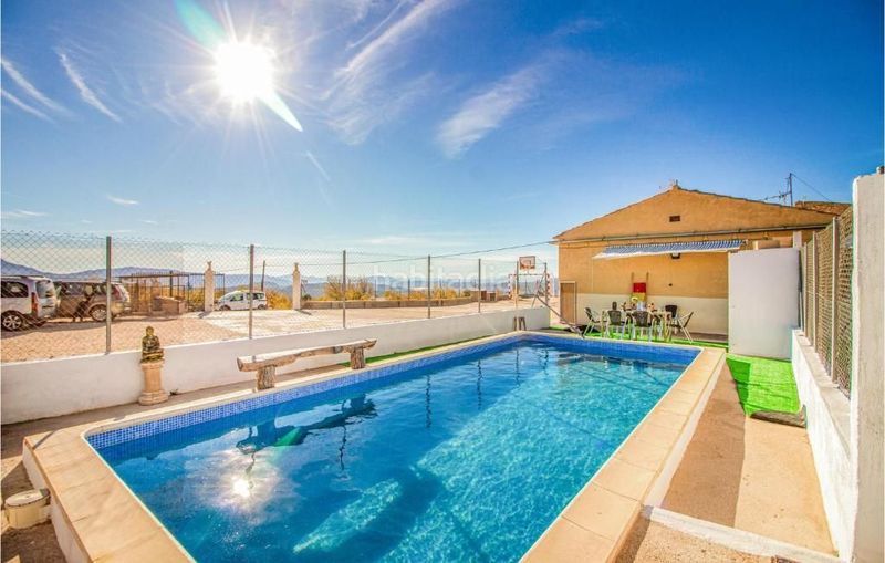Foto db866a89-df4b-4b7f-8f92-67d106709021. Casa amb piscina a Pinoso