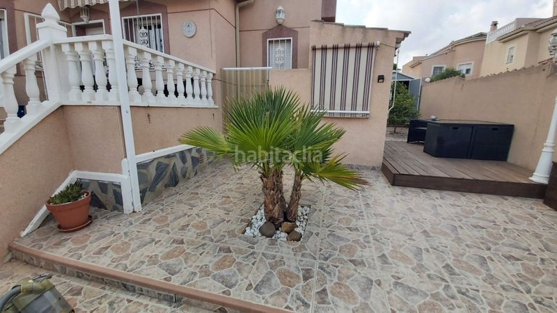 Foto a2c6030a-5834-40d8-96aa-976b7e65d3a4. Casa a Benimar Rojales