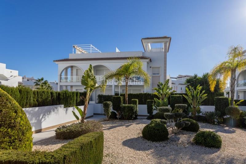 Foto 91aa8776-2050-4243-8e2a-84a987aa4679. Àtic amb piscina a Rojales