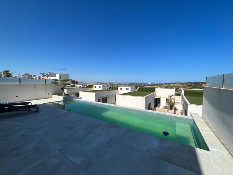 Foto 7057a39b-87c8-4e29-8154-b945e0d1d992. Casa amb aparcament piscina a La Marquesa Rojales