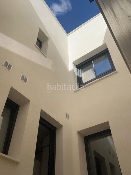 Foto 4ba9d76d-ef79-4f31-b930-04d63bc18bff. Casa adossada amb piscina a Dolores