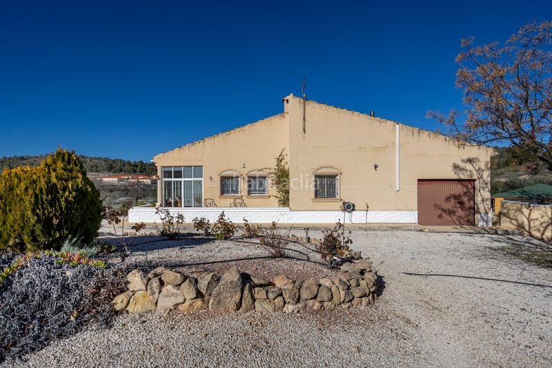 Foto f78fc82e-a6a8-4ebd-8858-dac1d6b2565b. Bauernhof mit parking in Jumilla