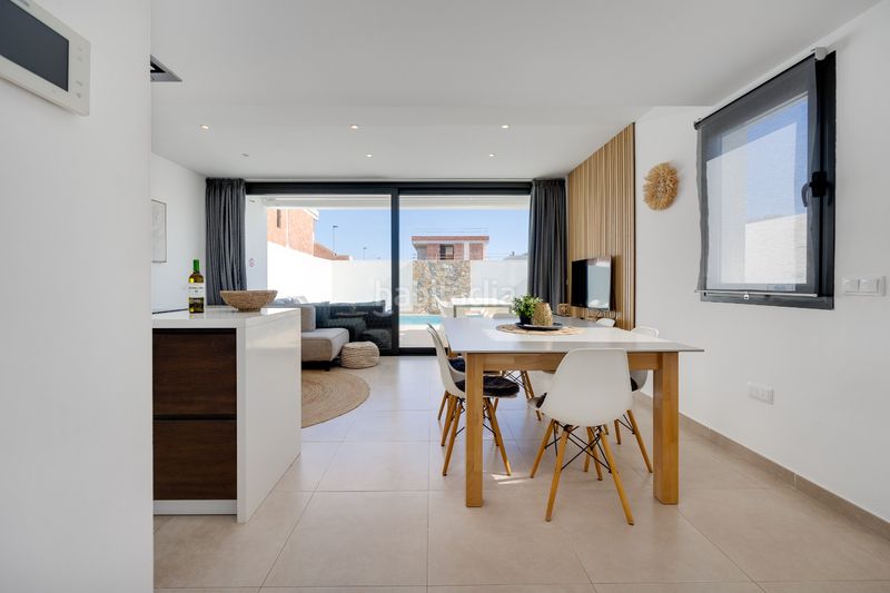 Foto 0ece3c41-b0d7-454a-9f83-4819ef9b8210. Casa amb aparcament a San Javier San Javier