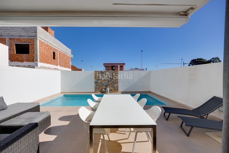 Foto 5eeb4361-d3dc-49b6-8833-e1613521cbd8. Casa amb aparcament a San Javier San Javier