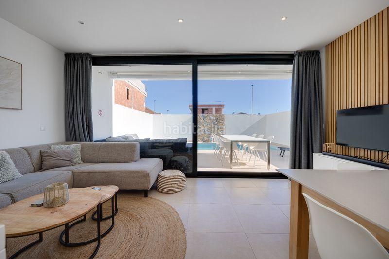Foto c1a76d34-4ccd-4175-be34-f40c4a296f89. Casa amb aparcament a San Javier San Javier