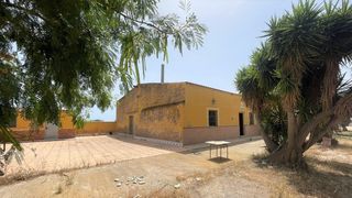 Business premise in Jerónimo y Avileses