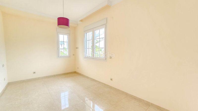 Foto f1ff64d5-9187-498a-8bfe-057d8a2784c5. Casa amb piscina a Cabo Roig Orihuela